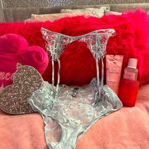 Victoria’s Secret Aqua panties, garter and bra set. XL panties